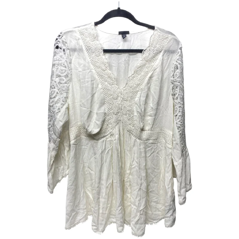 Casual Outerwear Top 3/4 Sleeve By Torrid In Ivory, Size: L