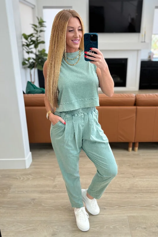 Stylish Suits Limber Up Straight Leg Sweats in Olive